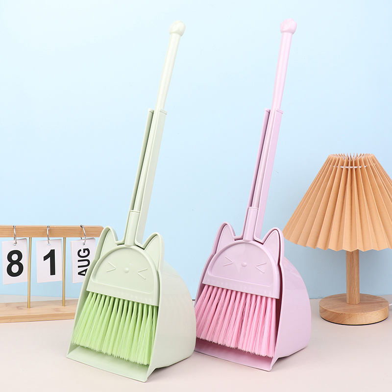 Совок для малышей в мультяшном – обзор и цена Kids Outdoor Broom