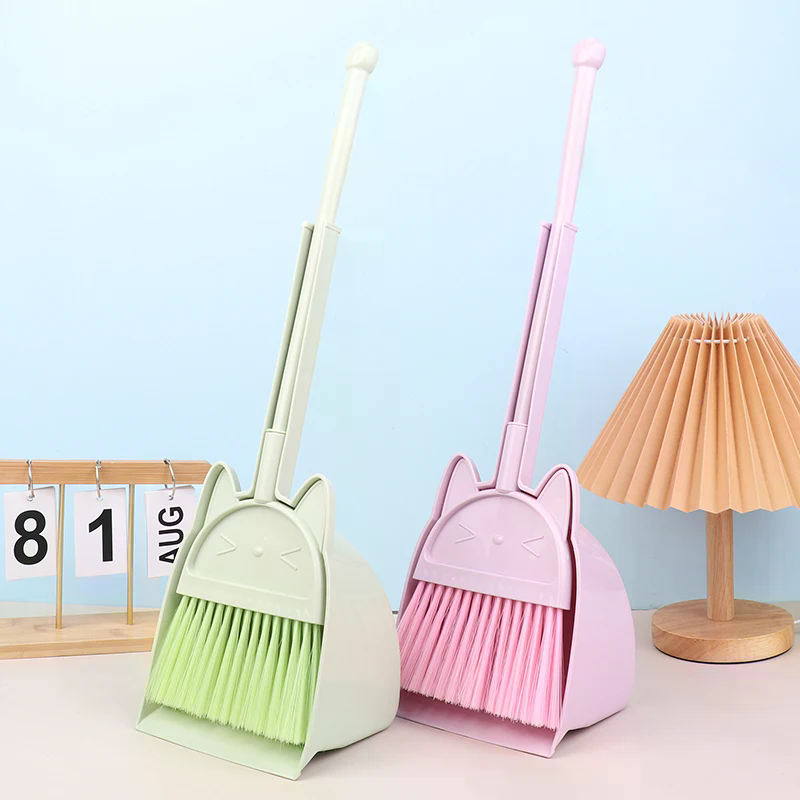 Набор детских игрушек для убор – обзор и цена Kids Outdoor Broom