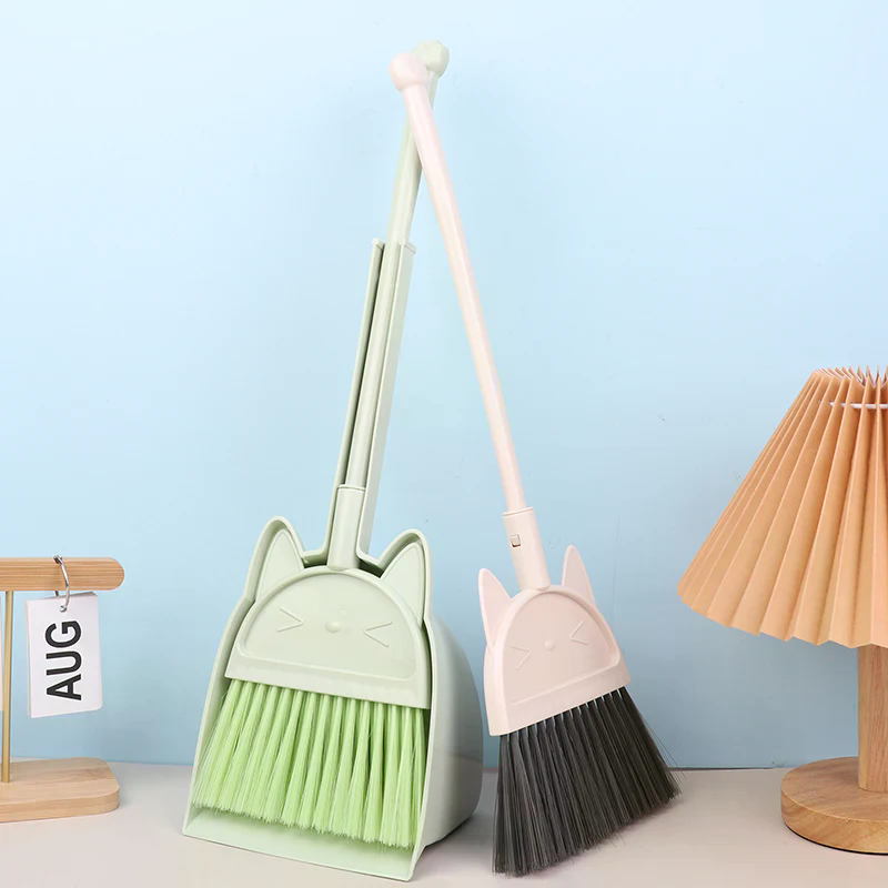Набор детских игрушек для убор – обзор и цена Kids Outdoor Broom